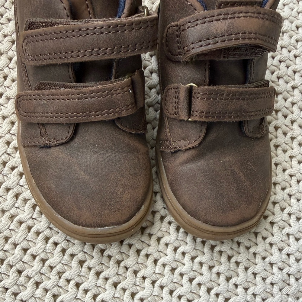 Cat & Jack Boys Booties Toddler 8 - Picture 2 of 7